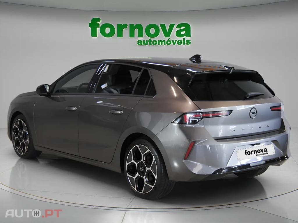Opel Astra 1.2 T GS Aut.