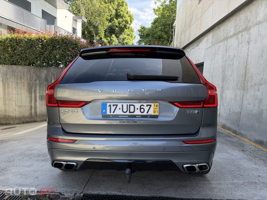 Volvo XC60 2.0 T8 PHEV R-Design AWD