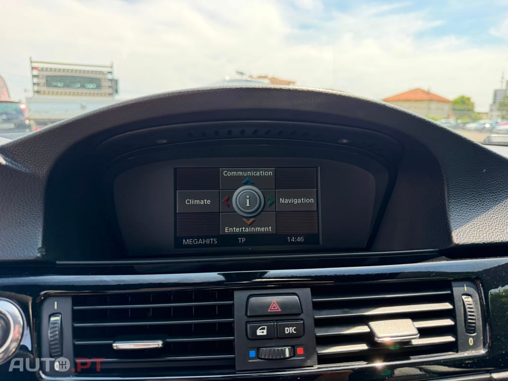 BMW 320 d Auto