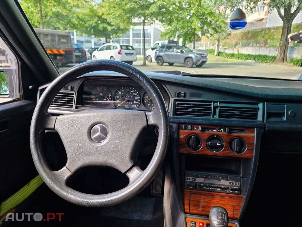 Mercedes-Benz 190 E 1.8