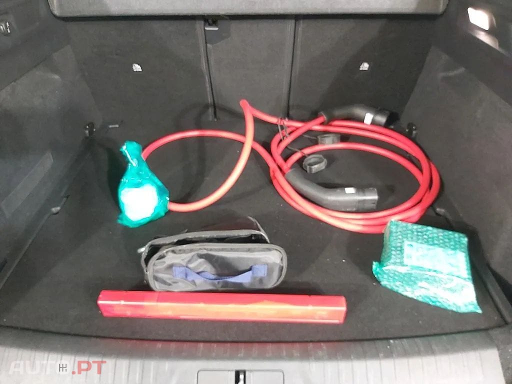 Peugeot E-3008 73 kWh Allure