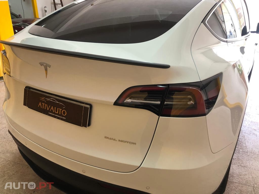 Tesla Model Y Performance Tração Integral