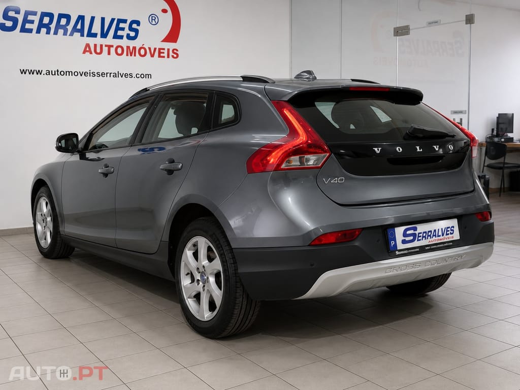 Volvo V40 Cross Country 1.6 D2 Momentum