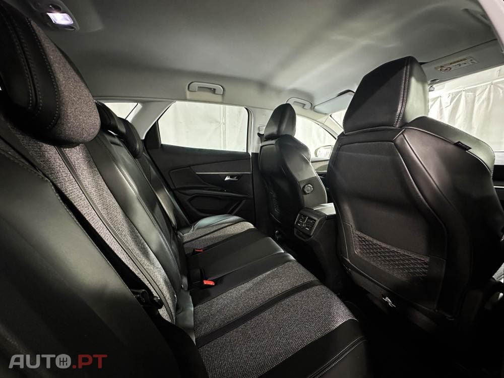 Peugeot 3008 1.6 BlueHDi Crossway EAT6