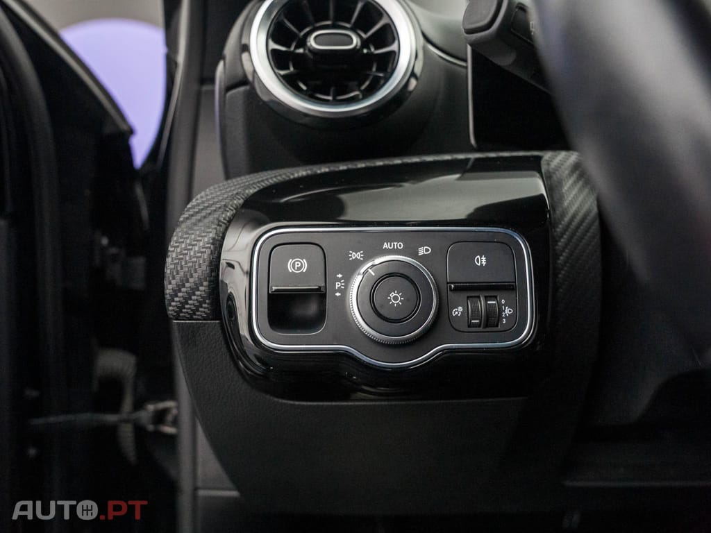 Mercedes-Benz A 180 d Business Solutions