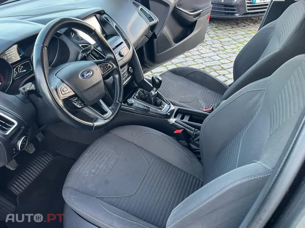 Ford Focus SW 1.0 SCTi Titanium