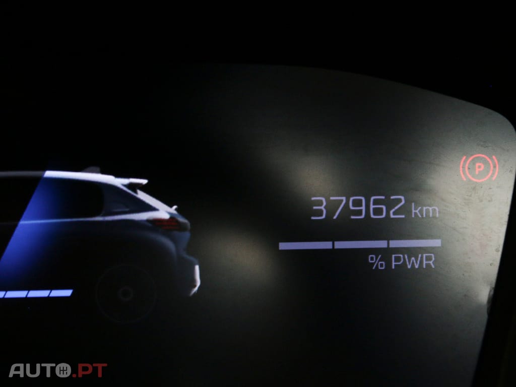 Peugeot 208 1.2 Hybrid Allure e-DCS6
