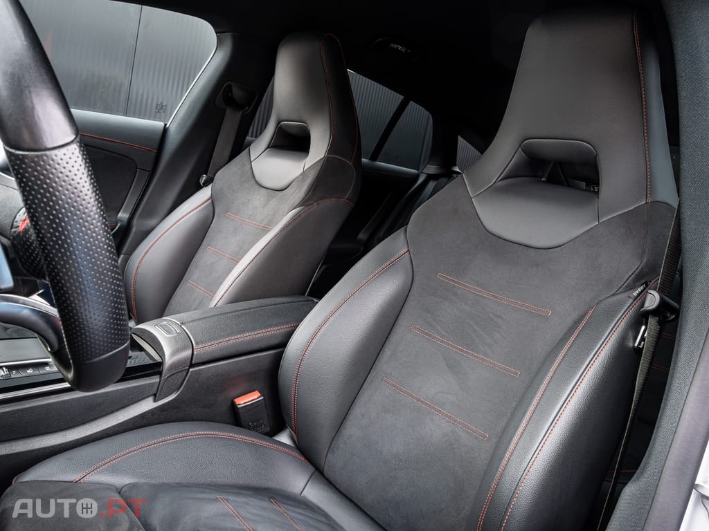 Mercedes-Benz CLA 250 e AMG Line