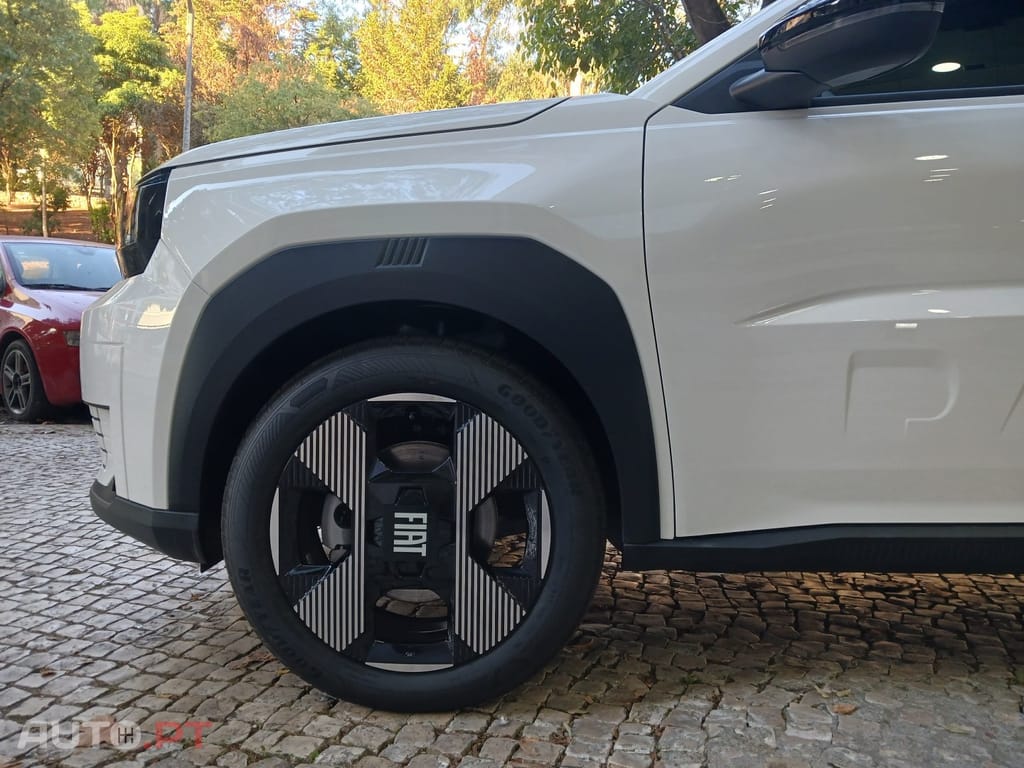 Fiat Grande Panda 1.2 Hybrid La Prima eDCT