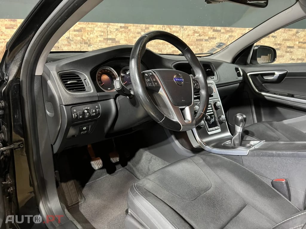 Volvo V60 VOLVO V60 1.6 DRIVe Diesel