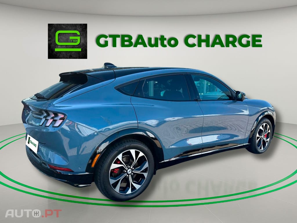 Ford Mustang Mach-E I.V.A DEDUTIVEL AWD Standard Range