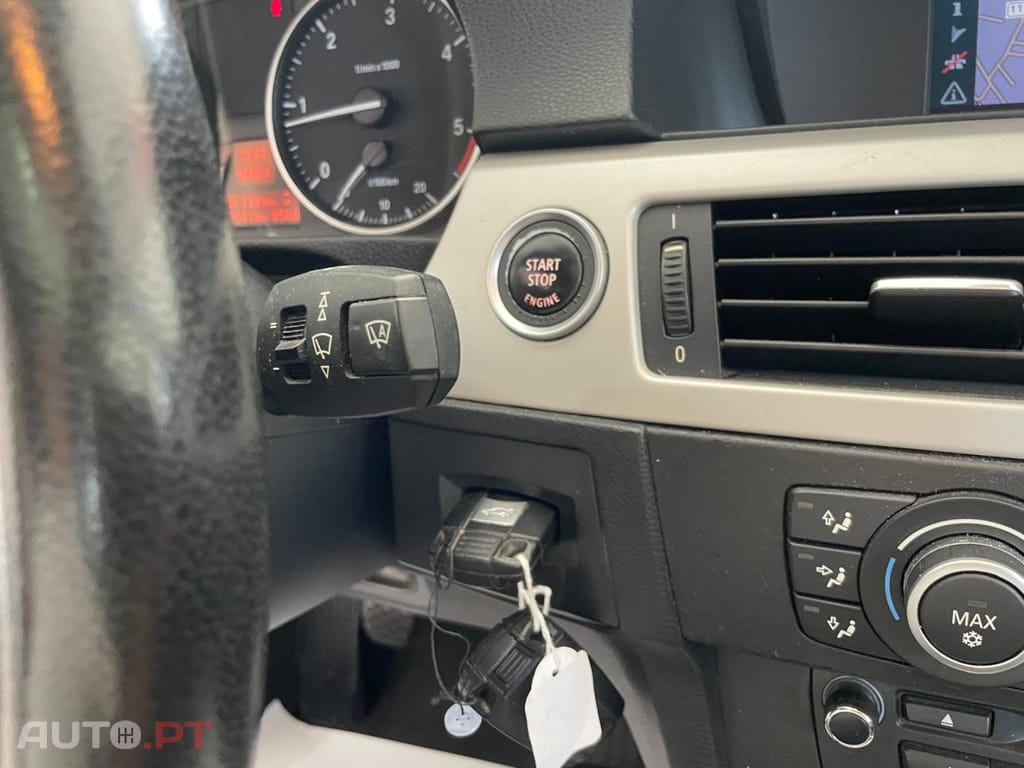BMW 320 d EfficientDynamics Navigation