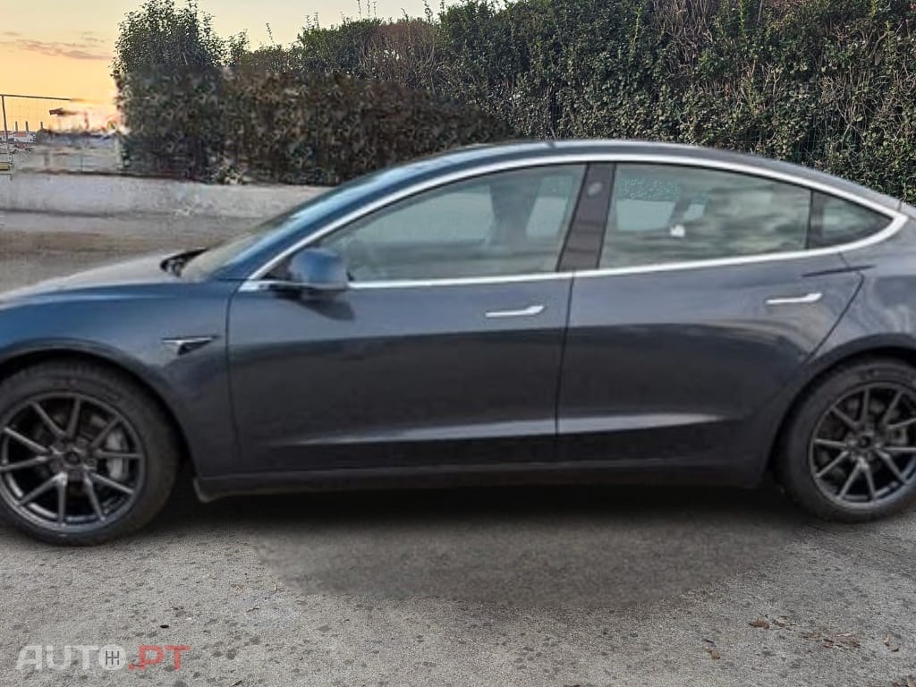 Tesla Model 3 Long Range AWD Dual Motor
