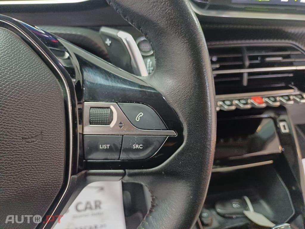 Peugeot 2008 1.2 PureTech Allure EAT8