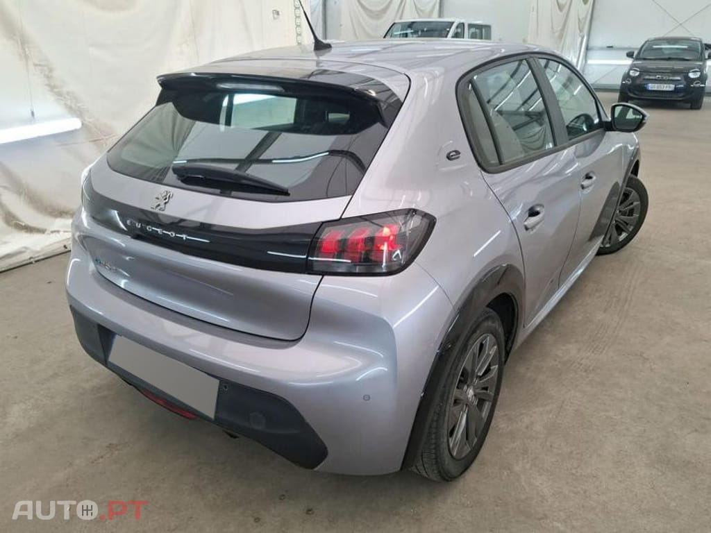 Peugeot E-208 50 kWh Active