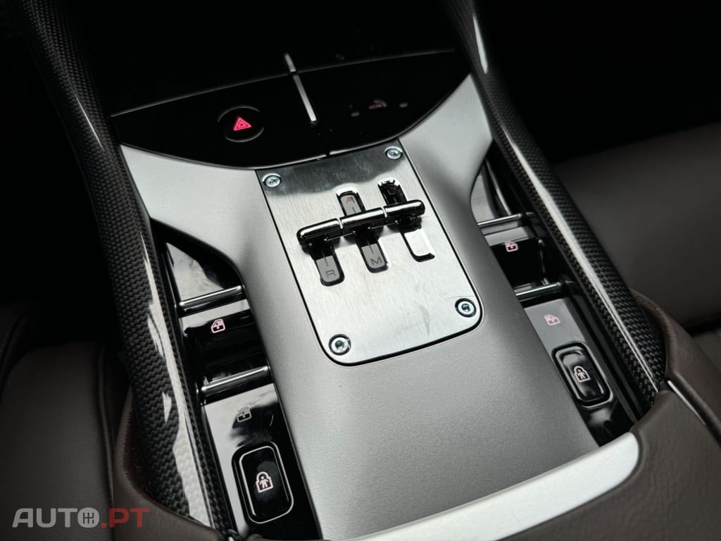 Ferrari Purosangue V12