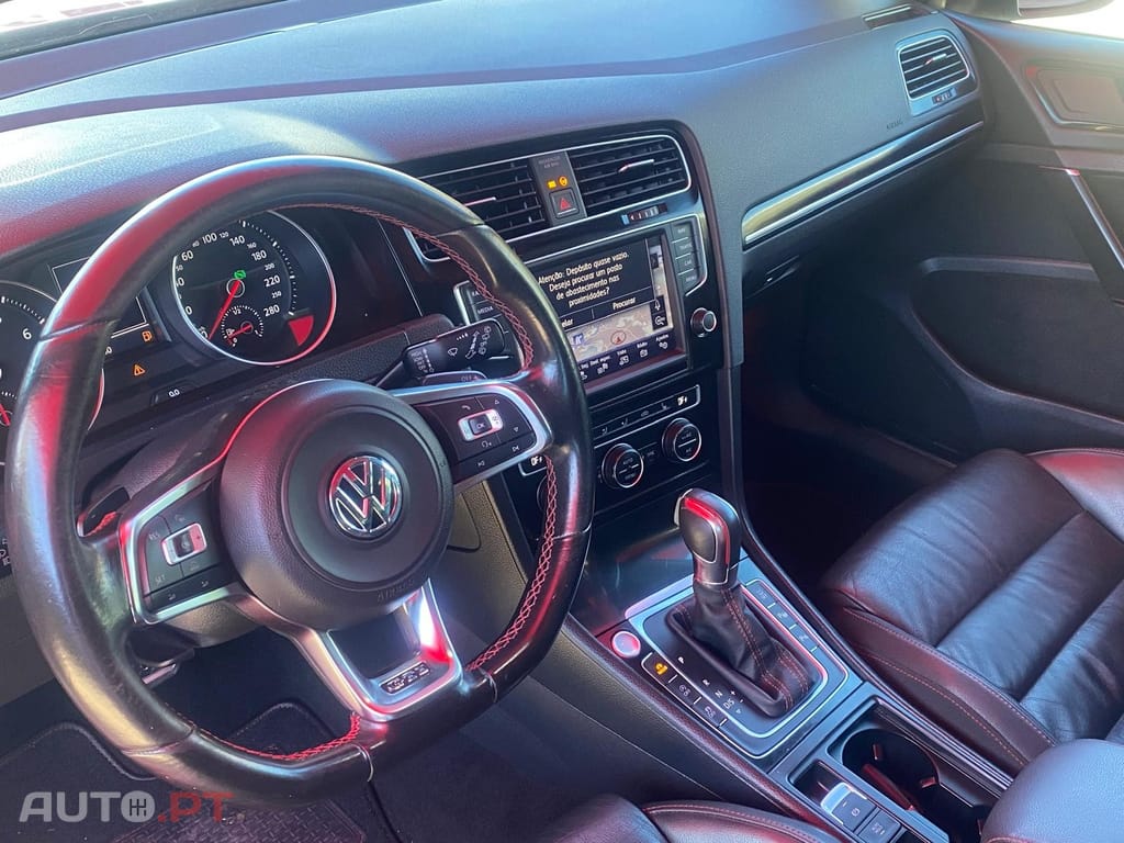 Volkswagen Golf 2.0 TSi GTi DSG Performance