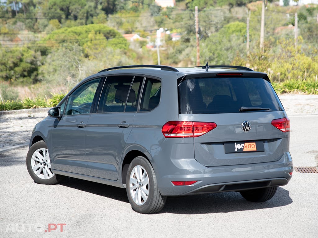 Volkswagen Touran 2.0 TDI Confortline