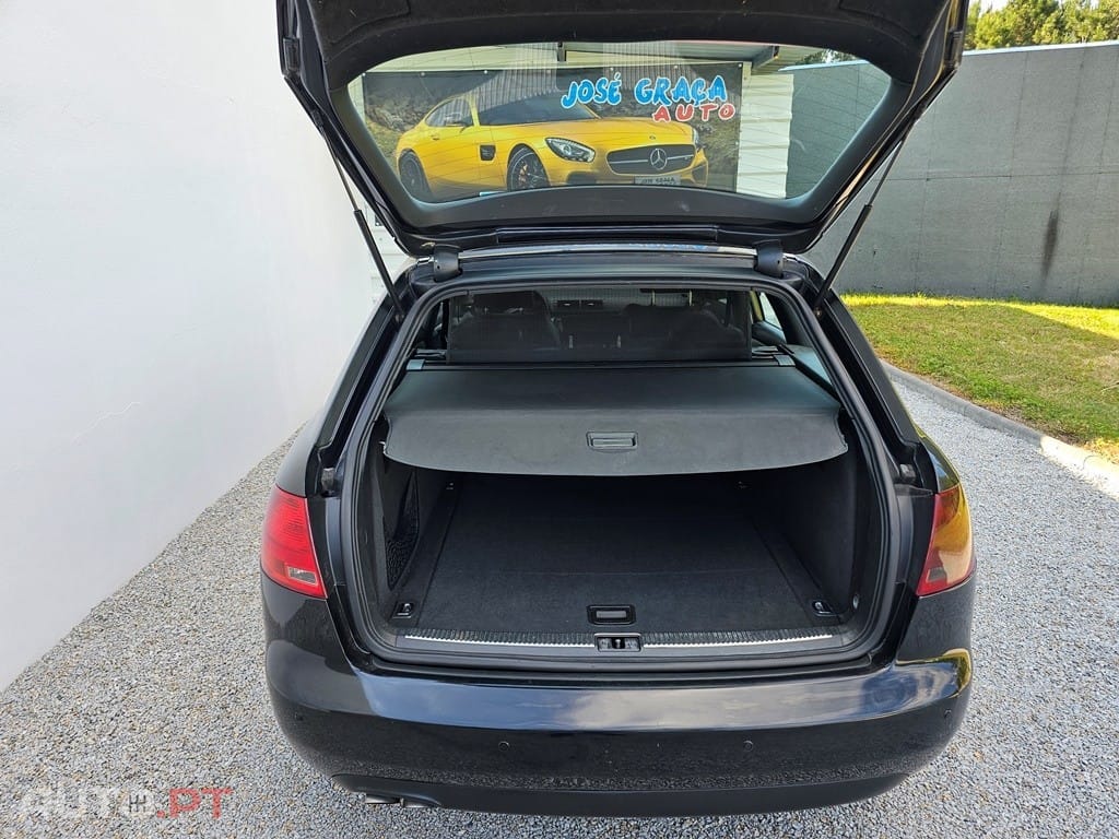 Audi A4 Avant 2.0 TDI S-line