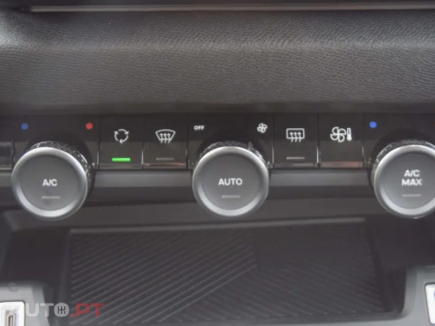 Citroen C4 1.2 Hybrid Plus e-DSC6