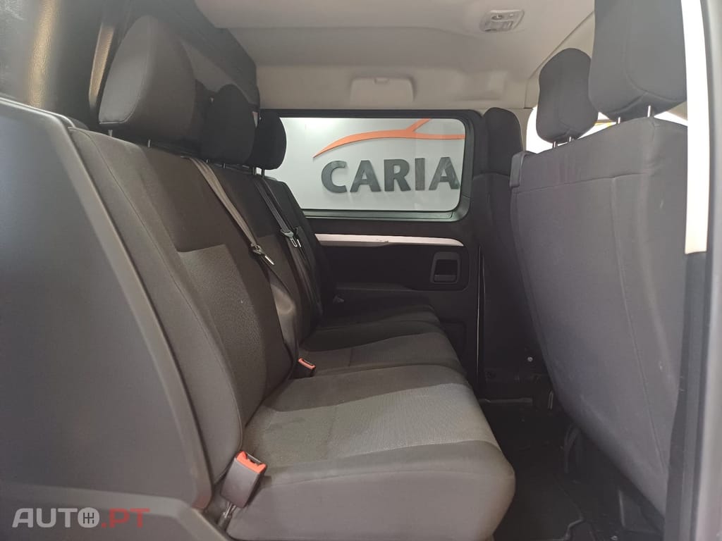 Peugeot Expert 2.0 BlueHDi Semi-Vidrado Standard EAT8