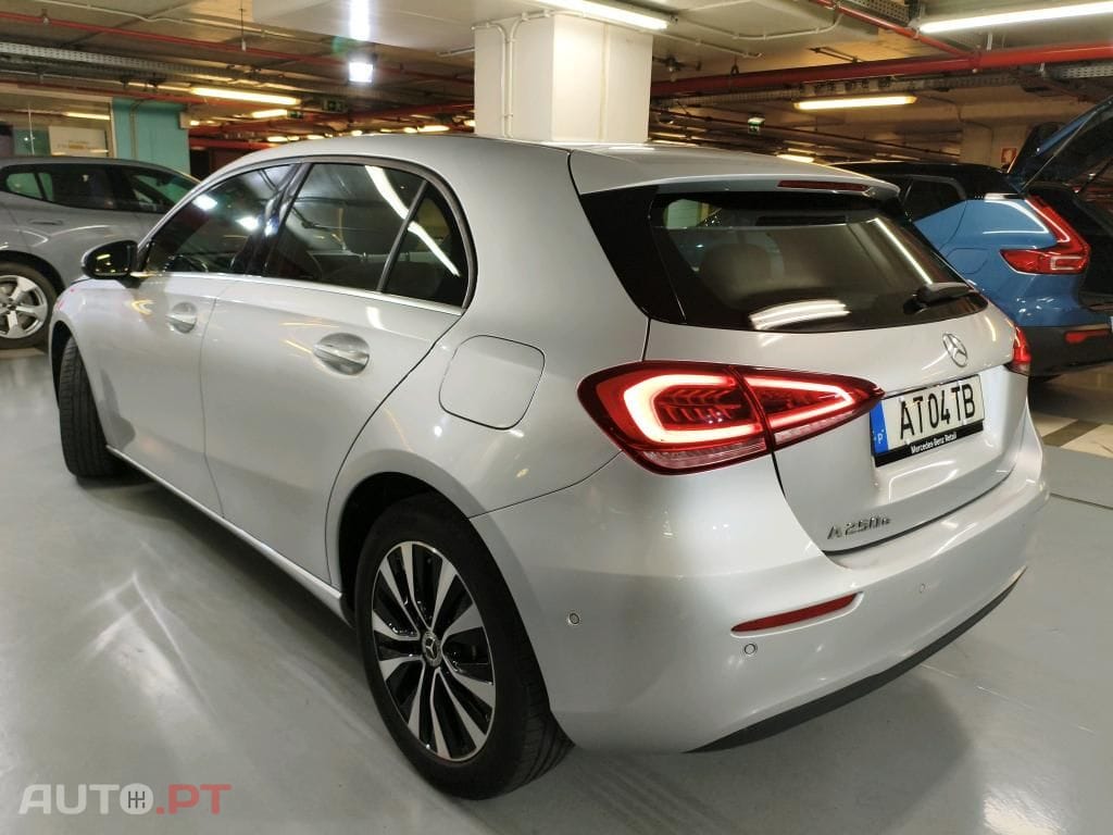 Mercedes-Benz A 250 e Style Plus