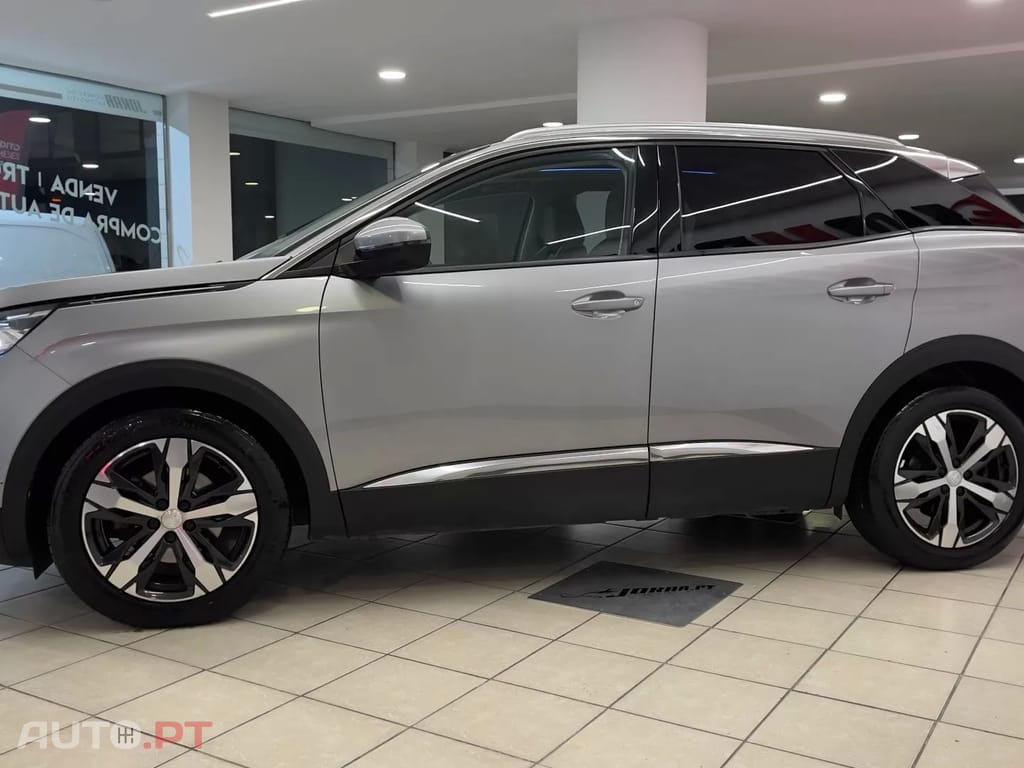 Peugeot 3008 1.5 BlueHDi Allure Pack