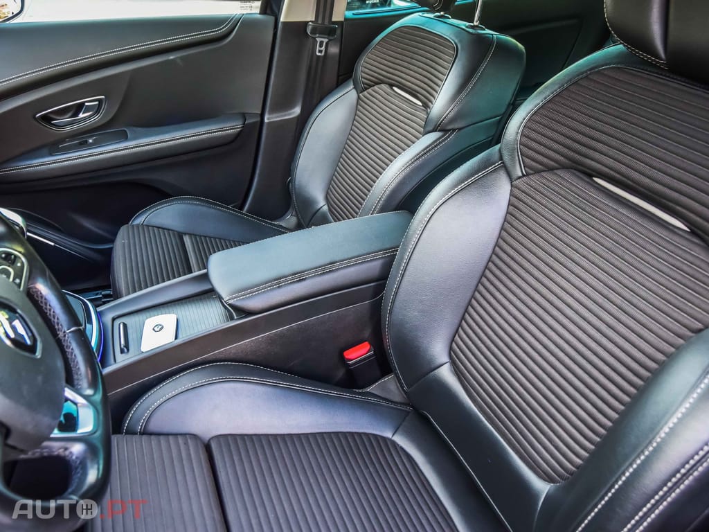 Renault Grand Scénic 1.6 dCi Bose Edition EDC SS