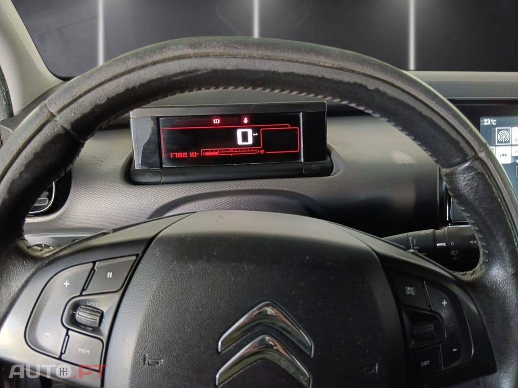 Citroen C4 Cactus 1.6 Blue-HDI Shine