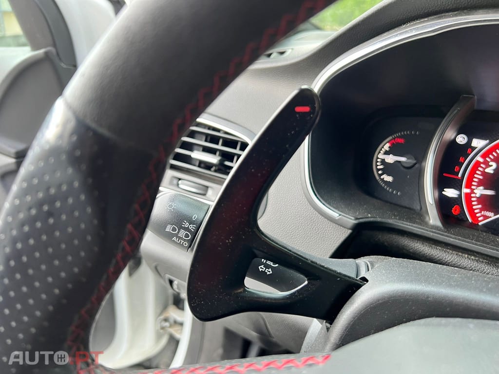 Renault Mégane 1.8 TCe R.S. Trophy EDC