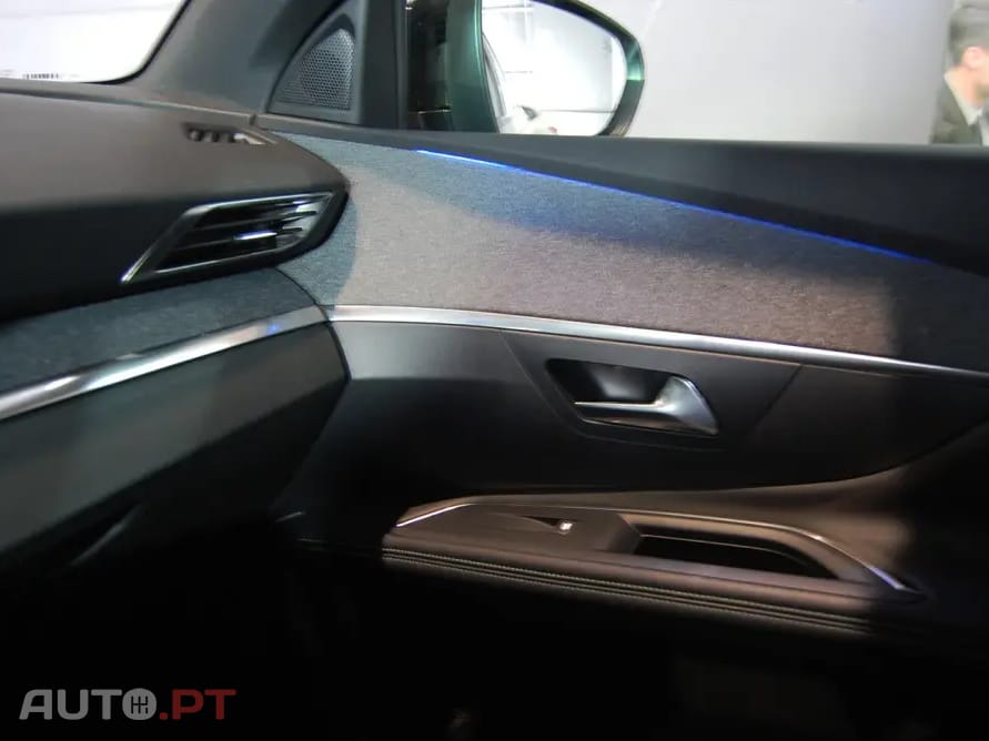 Peugeot 3008 1.5 BlueHDi Allure Pack EAT8
