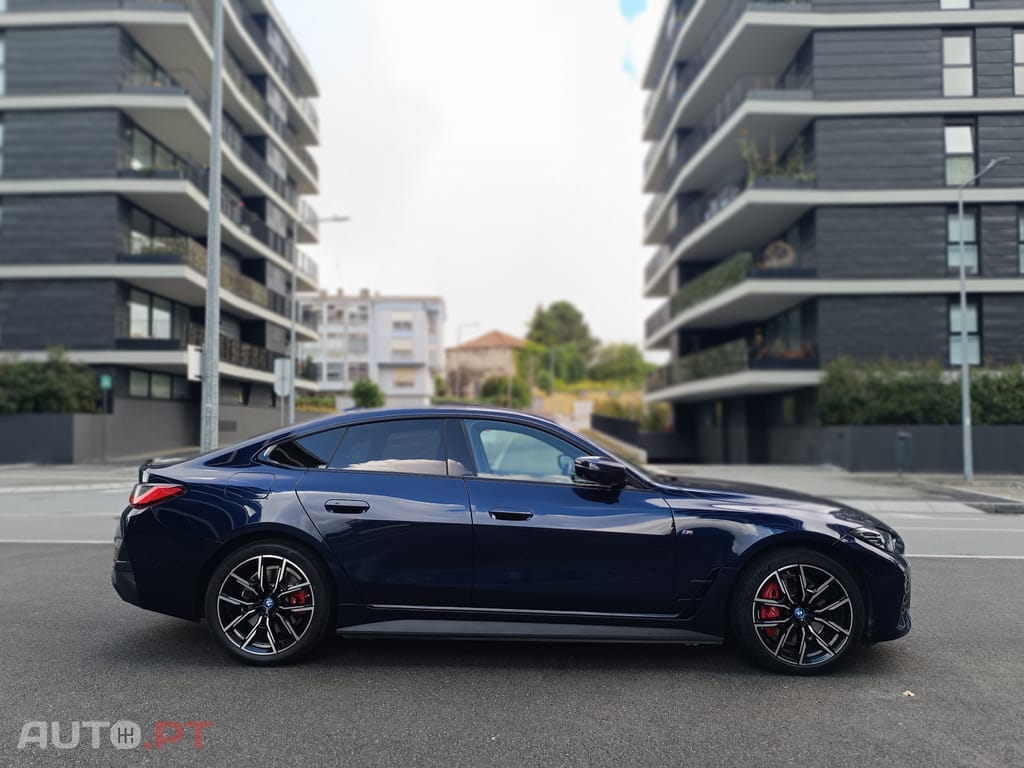 BMW i4 eDrive35 Pack Desportivo M Pro