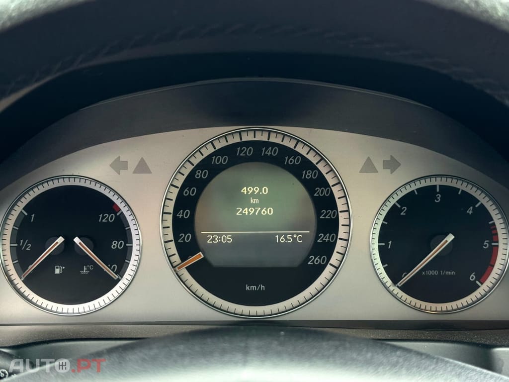 Mercedes-Benz C 220 CDi Avangarde W204- Garantia Incluída - Modelo d