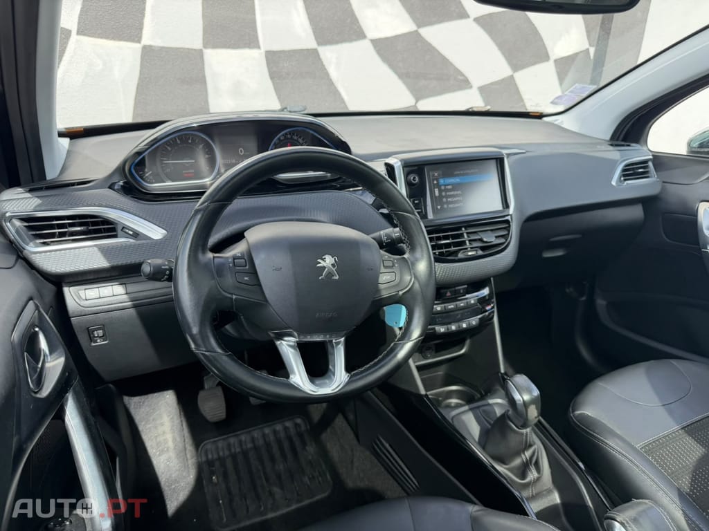 Peugeot 2008 PureTech 110 Stop&Start Style