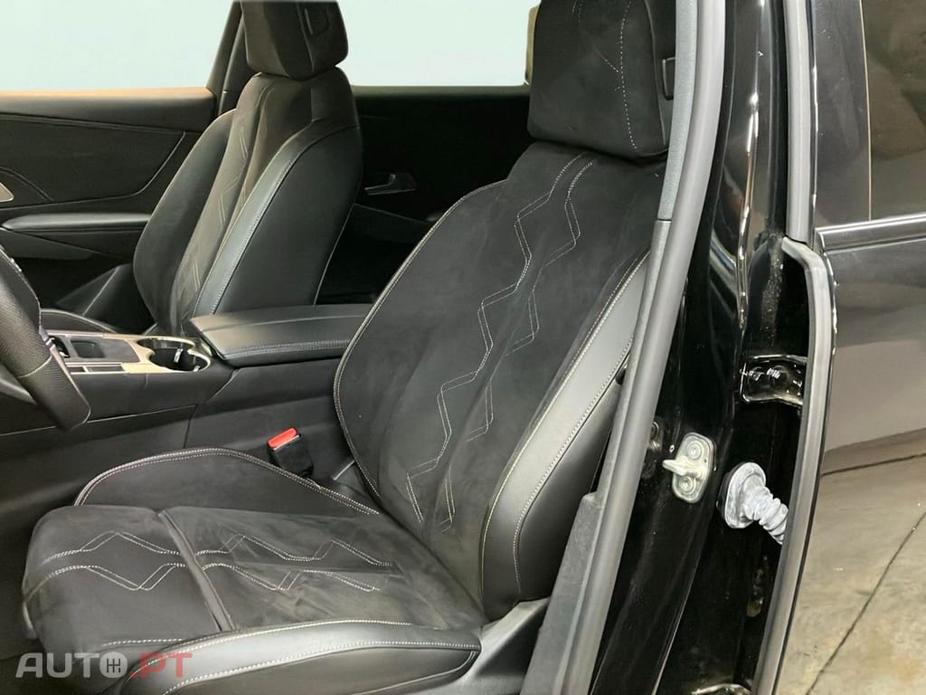 DS DS7 Crossback E-Tense Performance Line+ EAT8