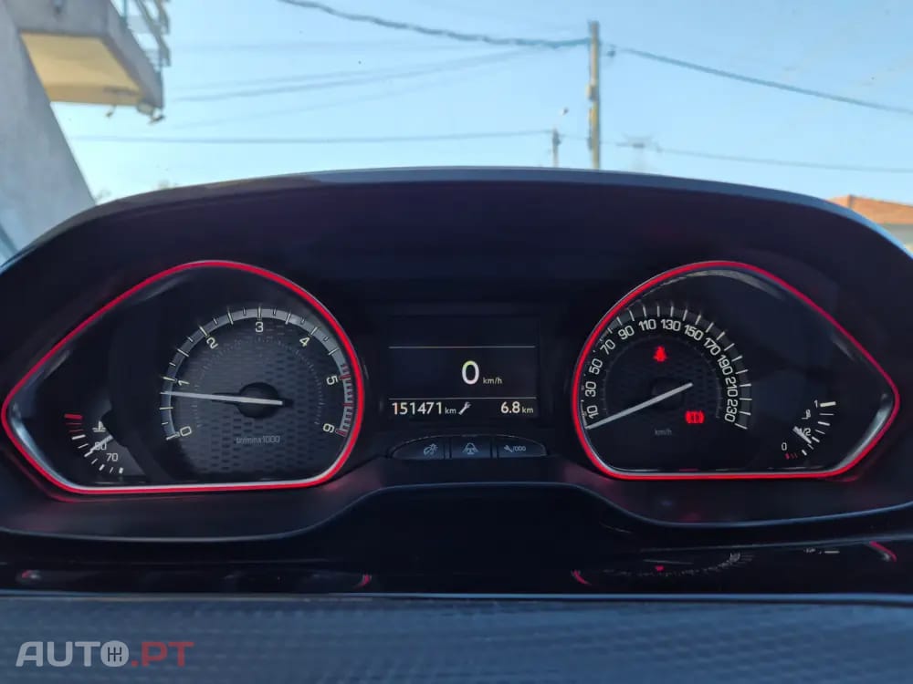 Peugeot 2008 1.6 BlueHDi GT Line