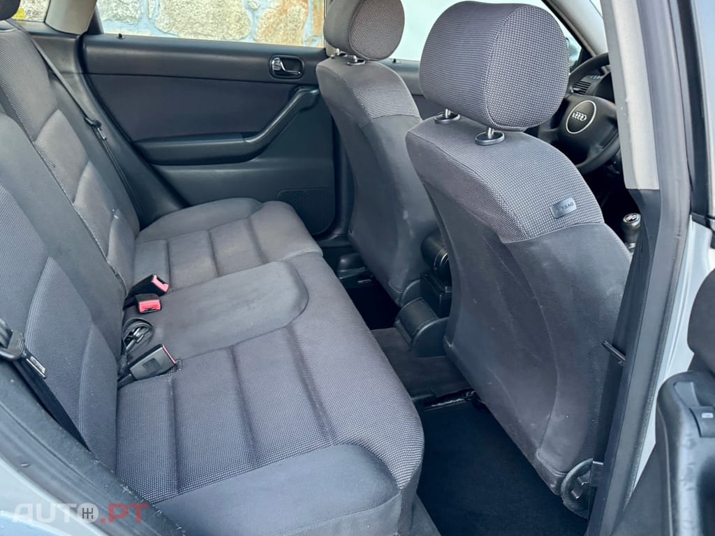 Audi A3 1.6 Attraction