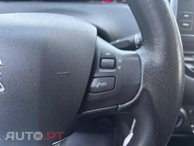 Peugeot 2008 1.6 BlueHDi Style