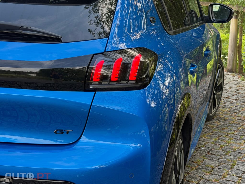 Peugeot E-208 50 kWh GT