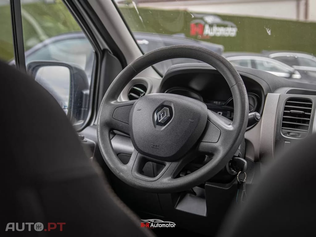 Renault Trafic 1.6dCi L1H1 9 Lugares NACIONAL