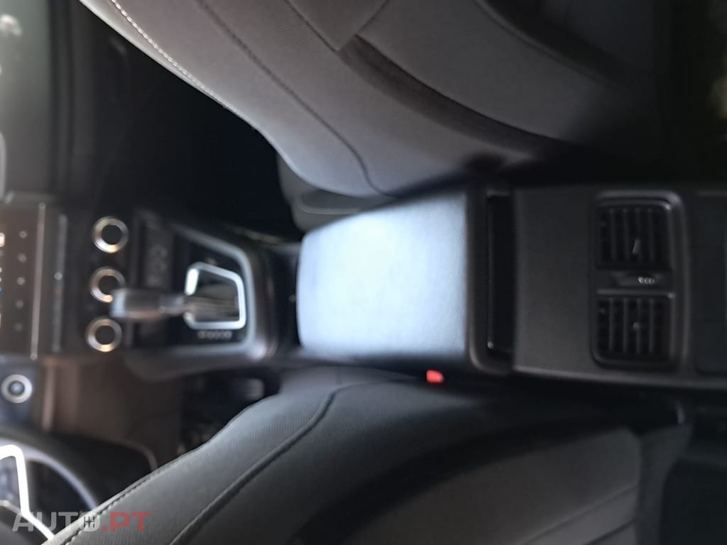 Renault Arkana 1.6 E-Tech Business
