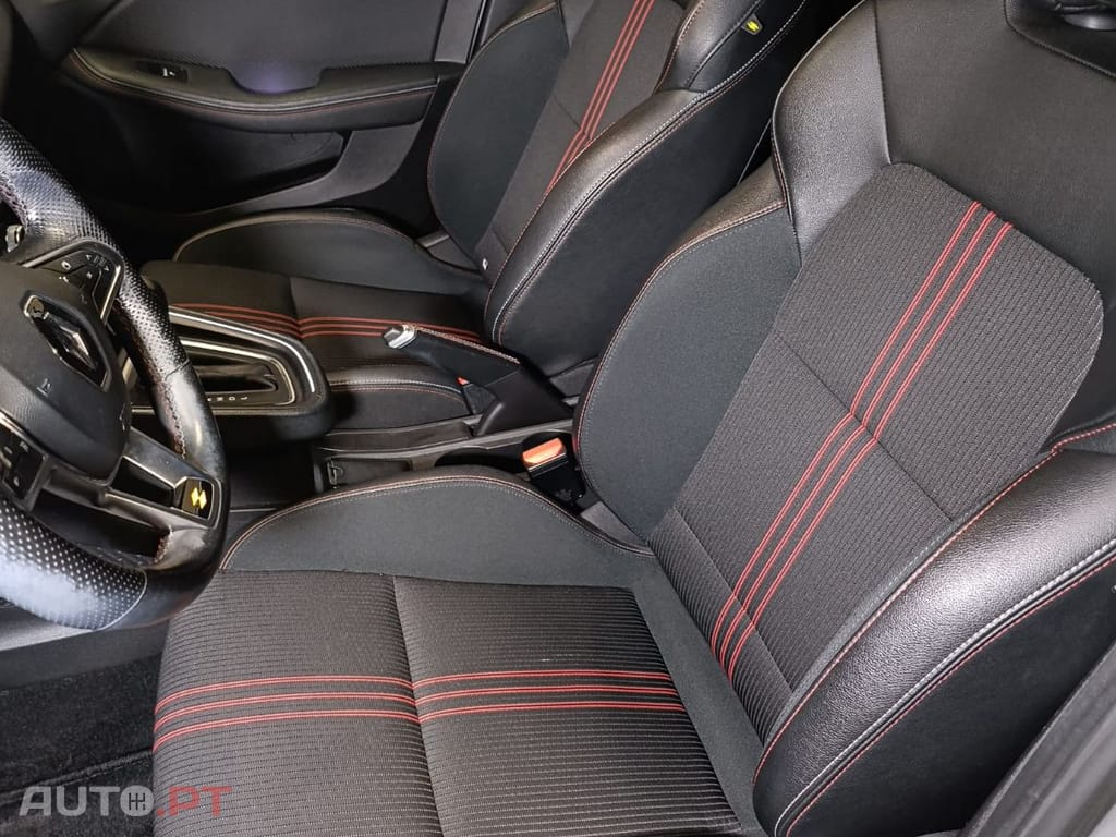 Renault Clio 1.0 Tce RS LINE X-TRONIC
