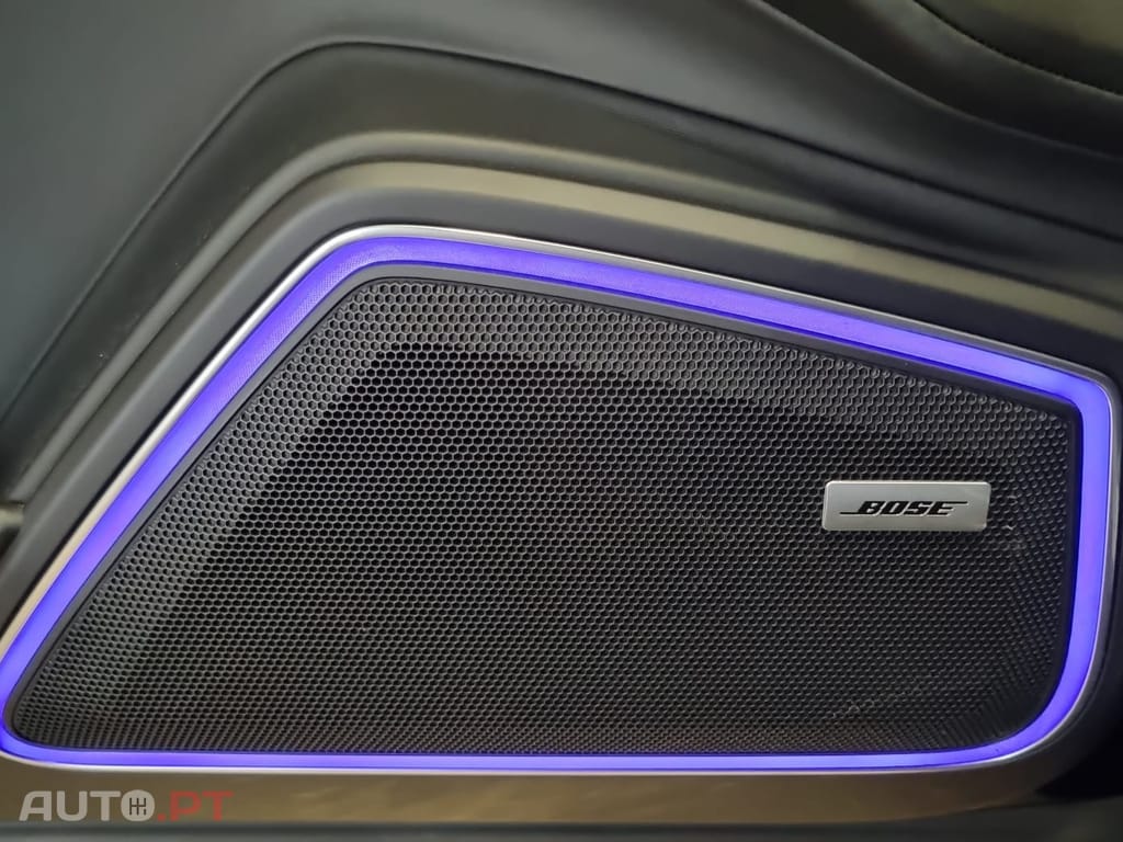 Porsche Panamera 4 E-Hybrid Platinum Edition