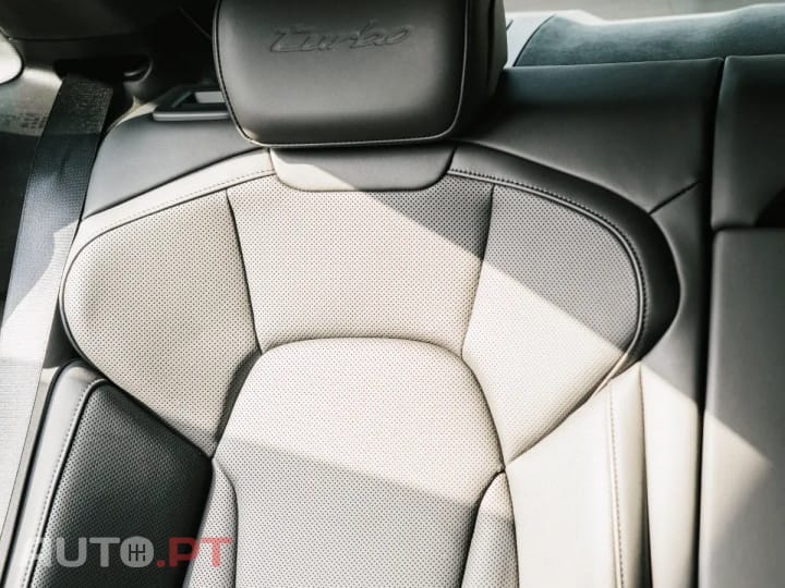 Porsche Taycan Turbo