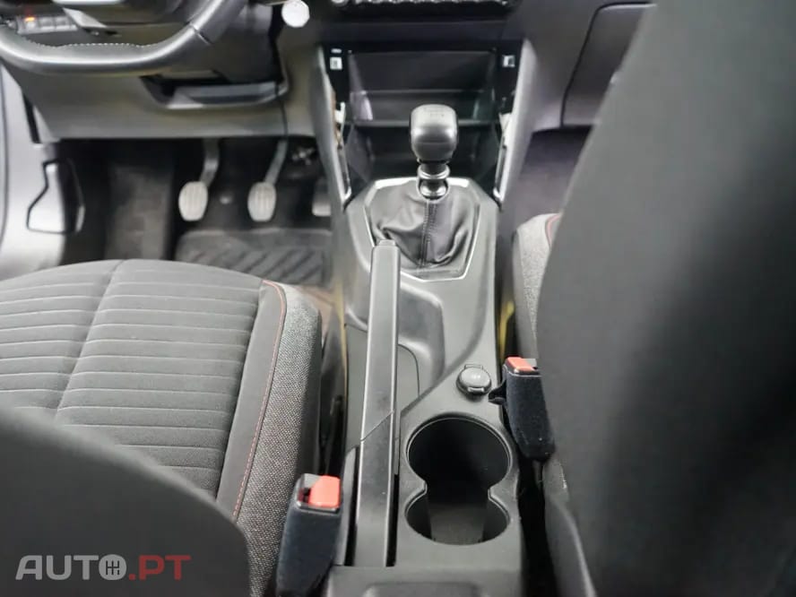 Peugeot 2008 PureTech 100 Style