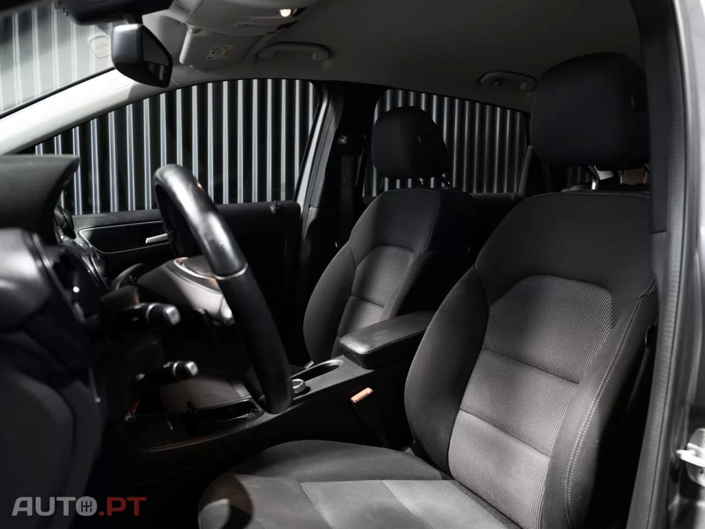 Mercedes-Benz B 180 d 7G-DCT