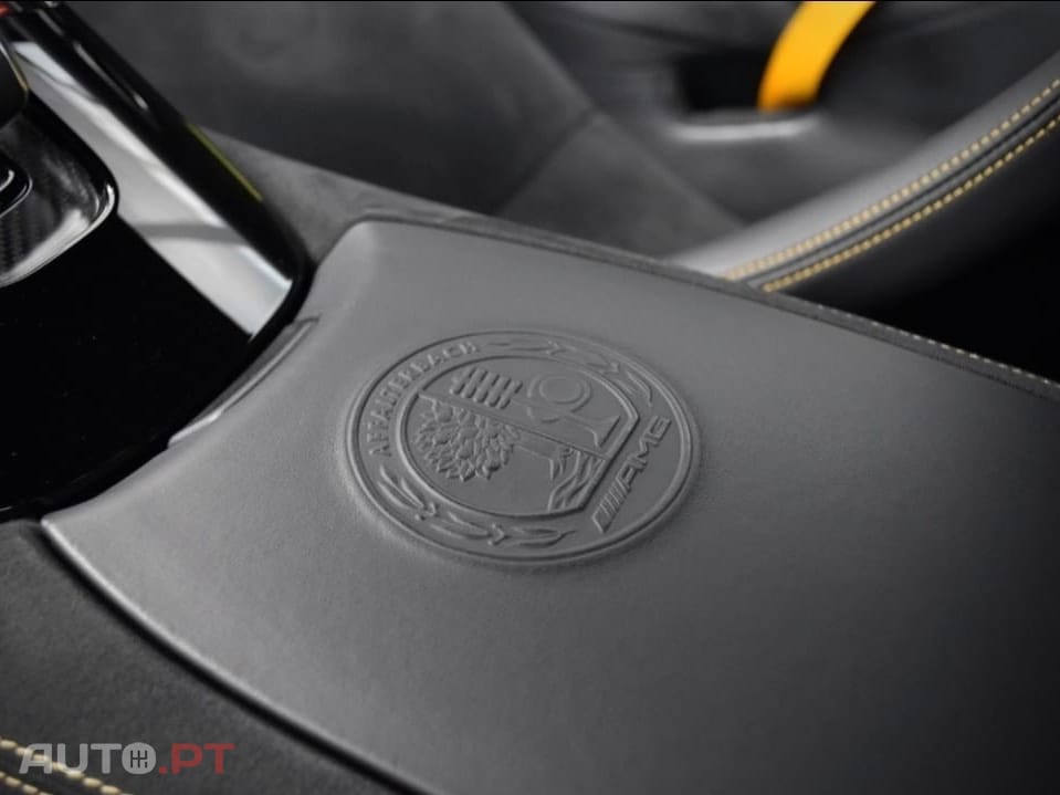 Mercedes-Benz AMG GT R