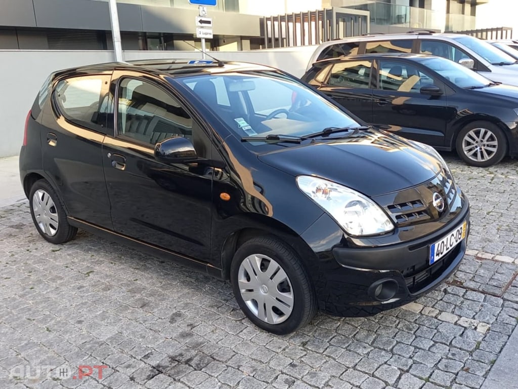 Nissan Pixo 1.0 A/C 5portas