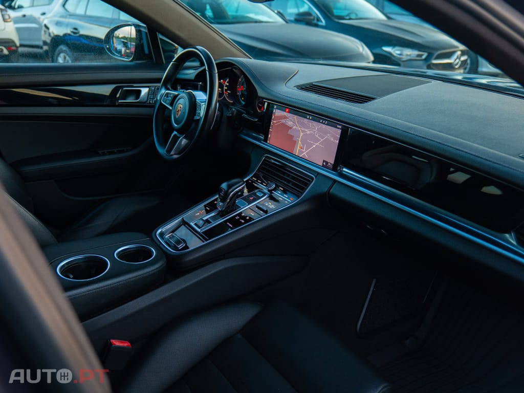 Porsche Panamera 4 Executive