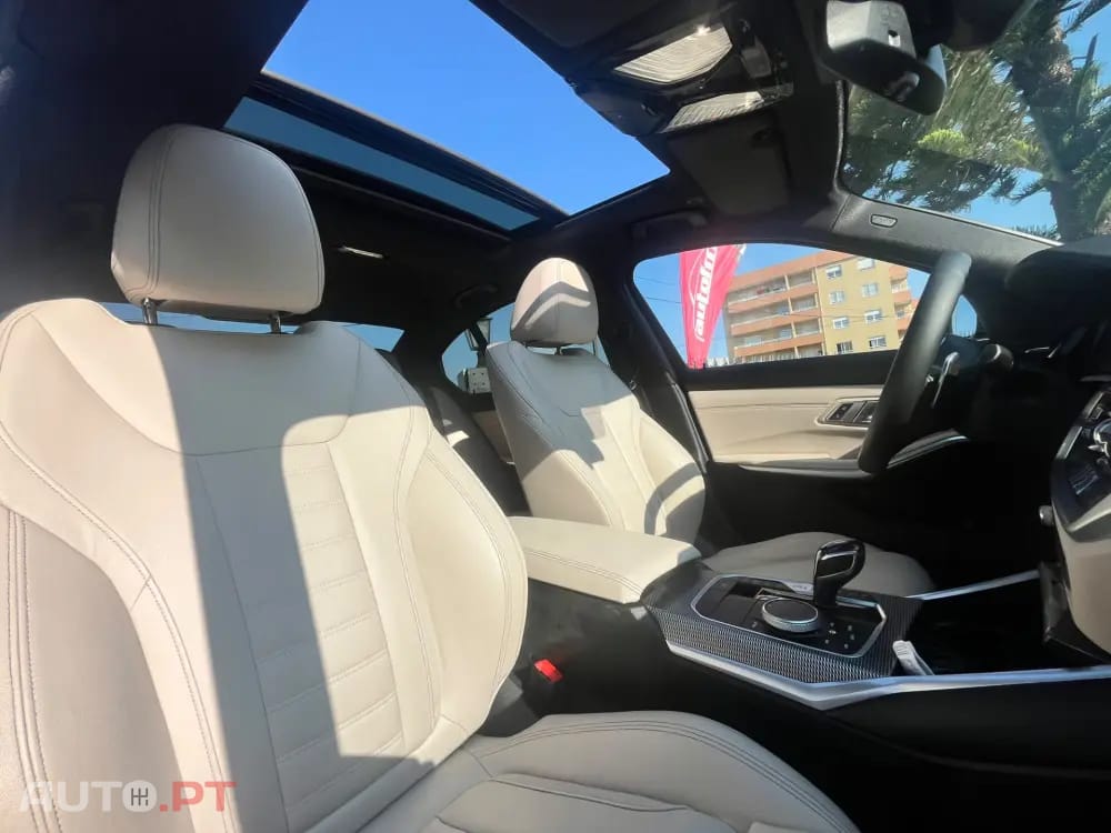 BMW 330 e Pack Desportivo M Auto